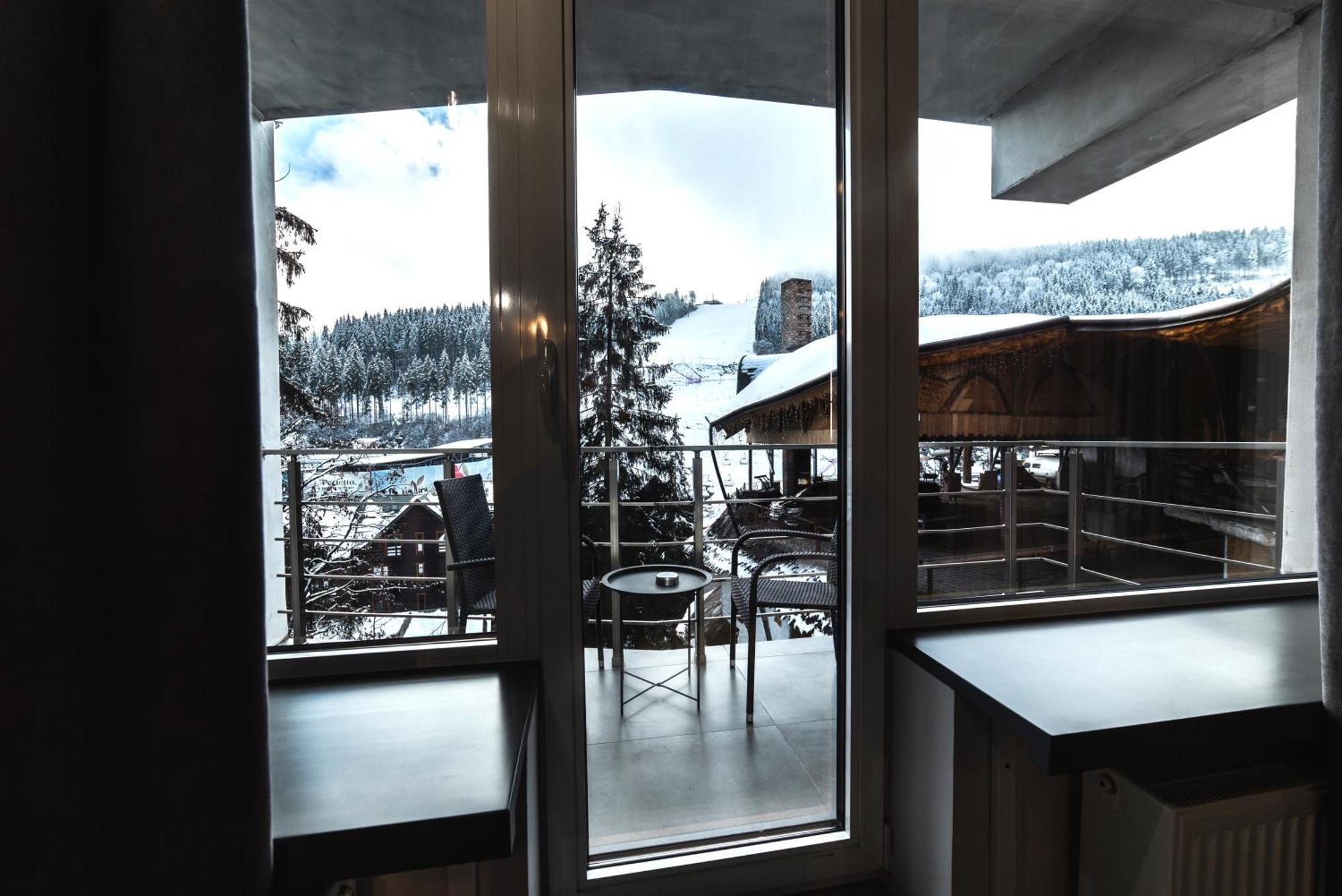 Синя Гора Bukovel Exterior foto
